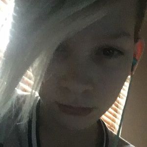 Meet your Posher, Casey